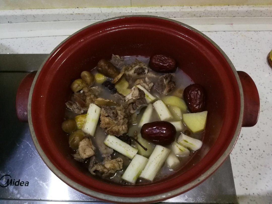 土豆炖排骨