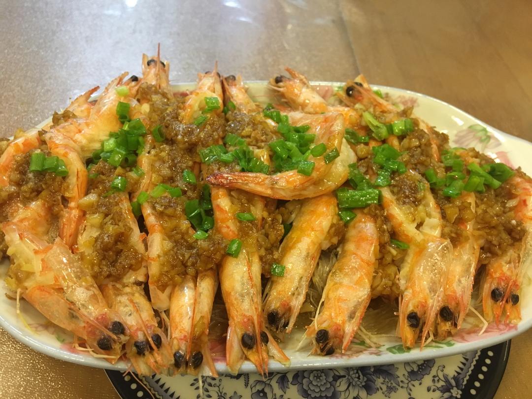 蒜蓉粉丝蒸大虾