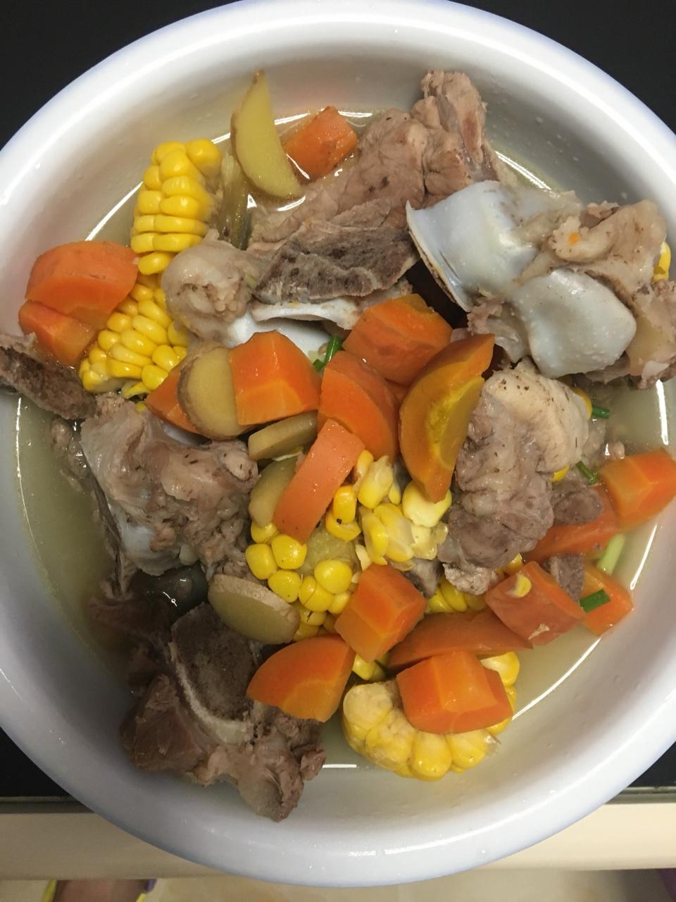 玉米排骨汤