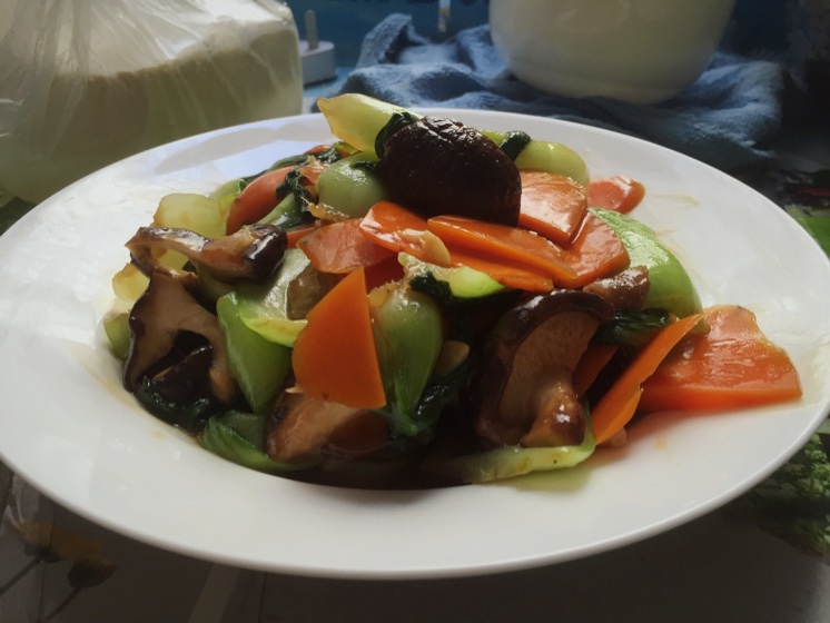 老丁的私房菜-香菇炒油菜