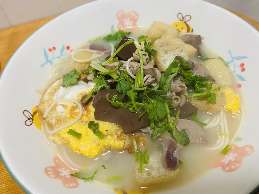 鸭血粉丝汤