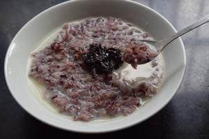 豆浆紫米饭的做法 步骤3