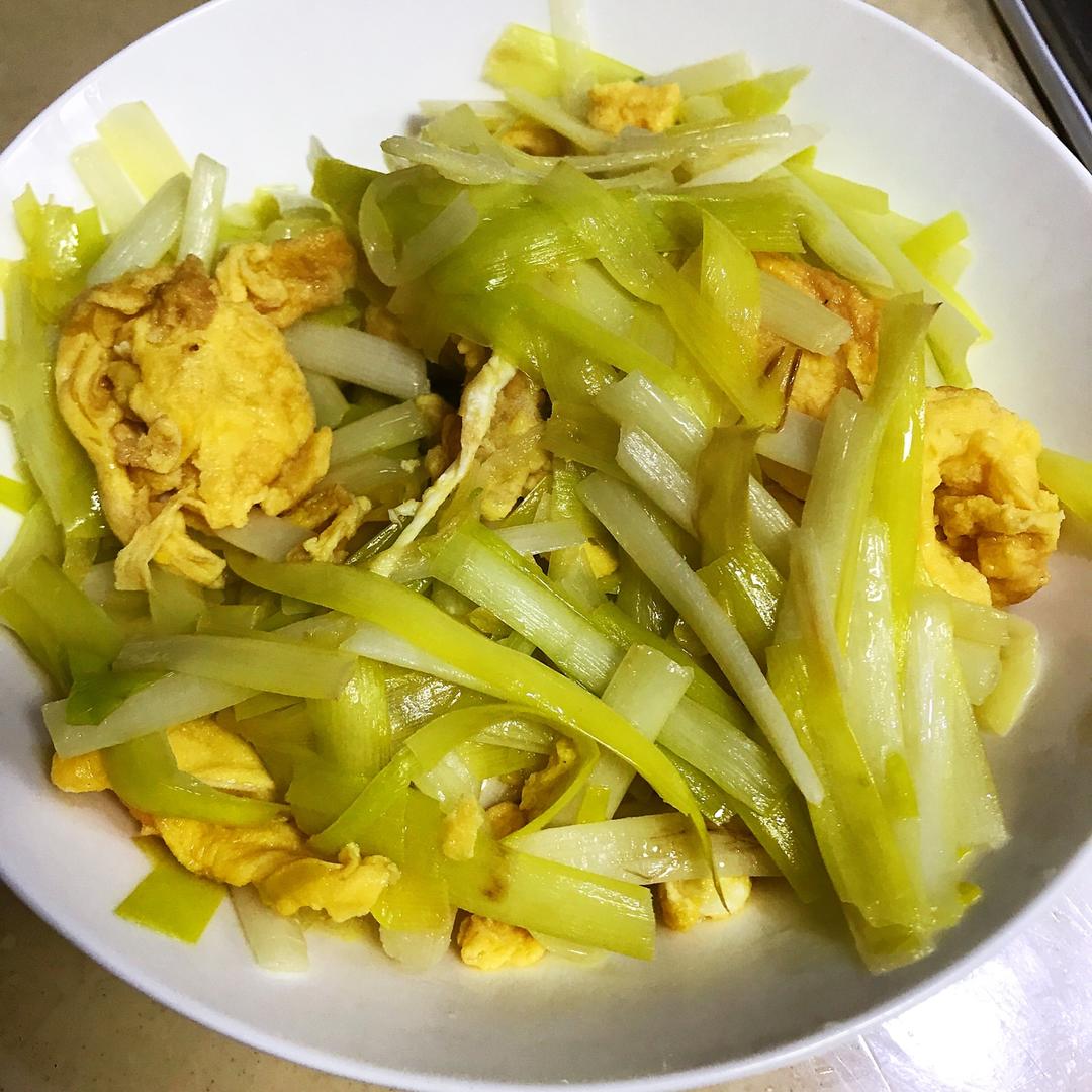 韭黄炒鸡蛋