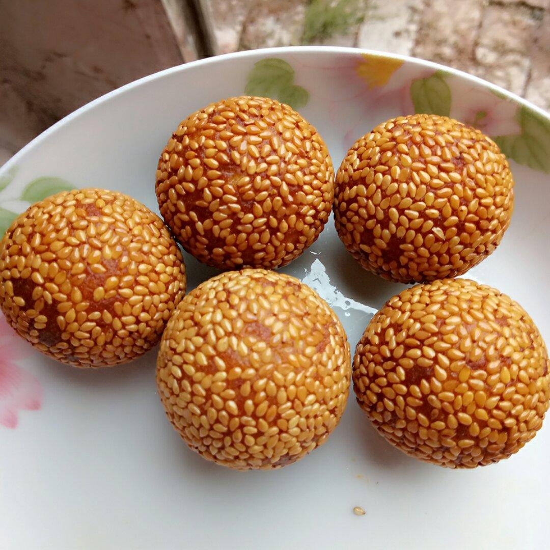 黄金球之一（南瓜芝麻球）