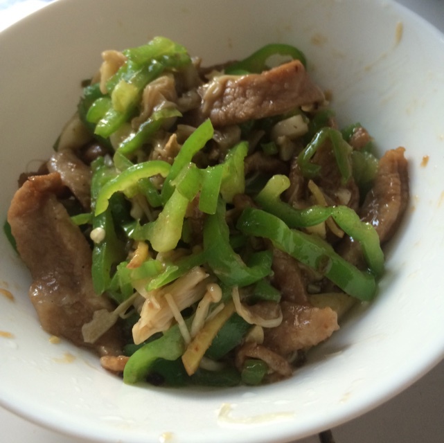金针菇青椒肉丝