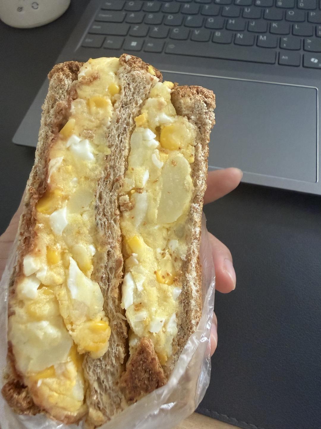 土豆泥三明治