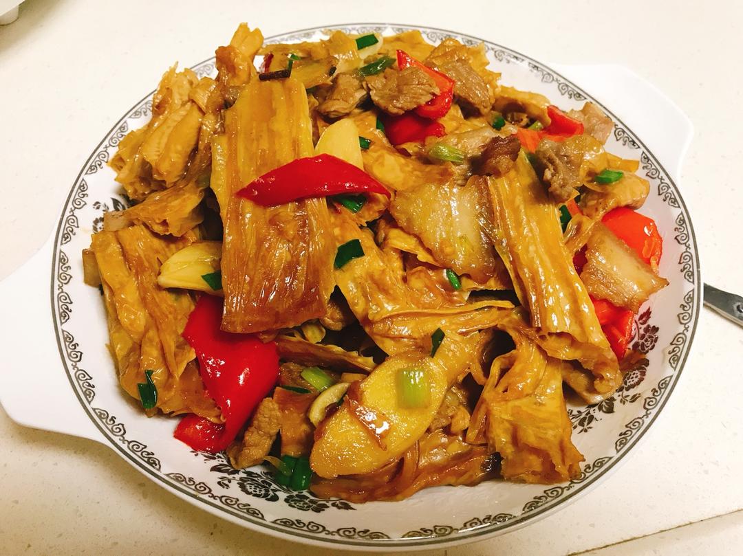 腐竹焖五花肉