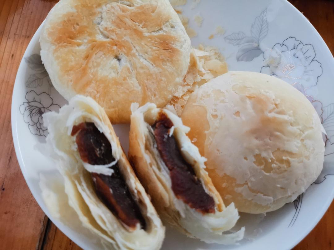 外酥里软，酥到掉渣的中式酥皮点心，爆好吃