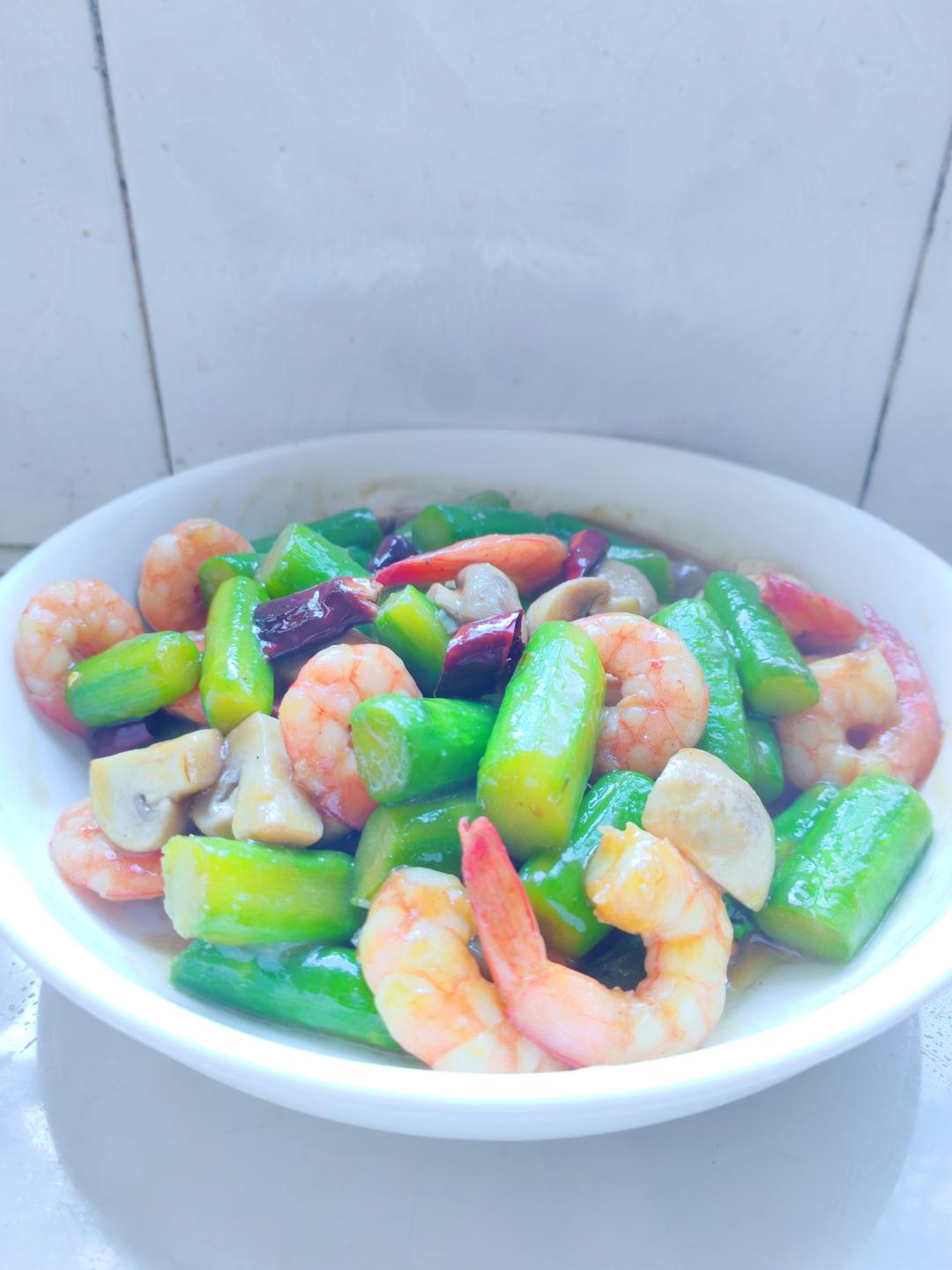 芦笋口蘑炒虾仁