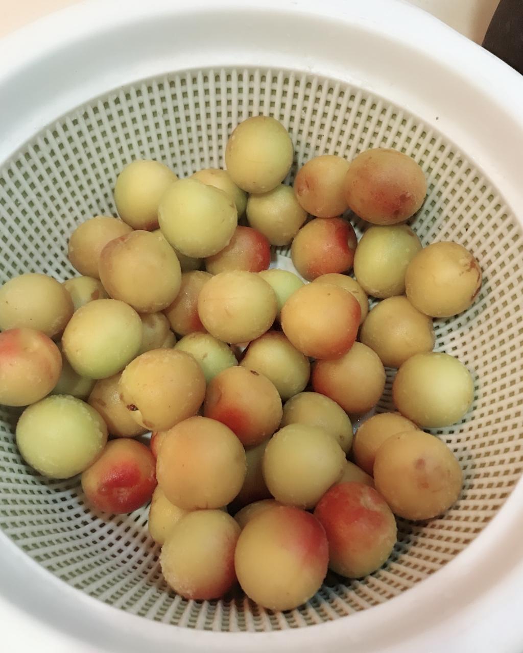 白饭如霜11440722做的腌梅子