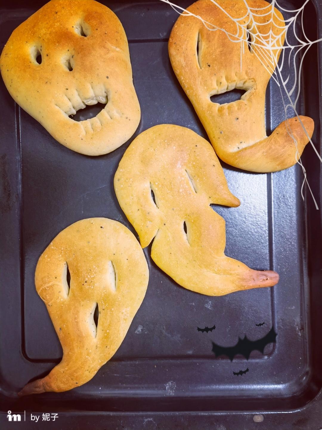 万圣节骷髅面包和幽灵面包