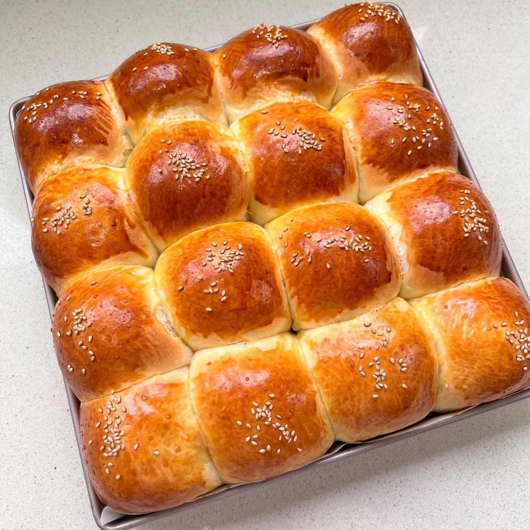 拉丝超棒的‖奶香小餐包