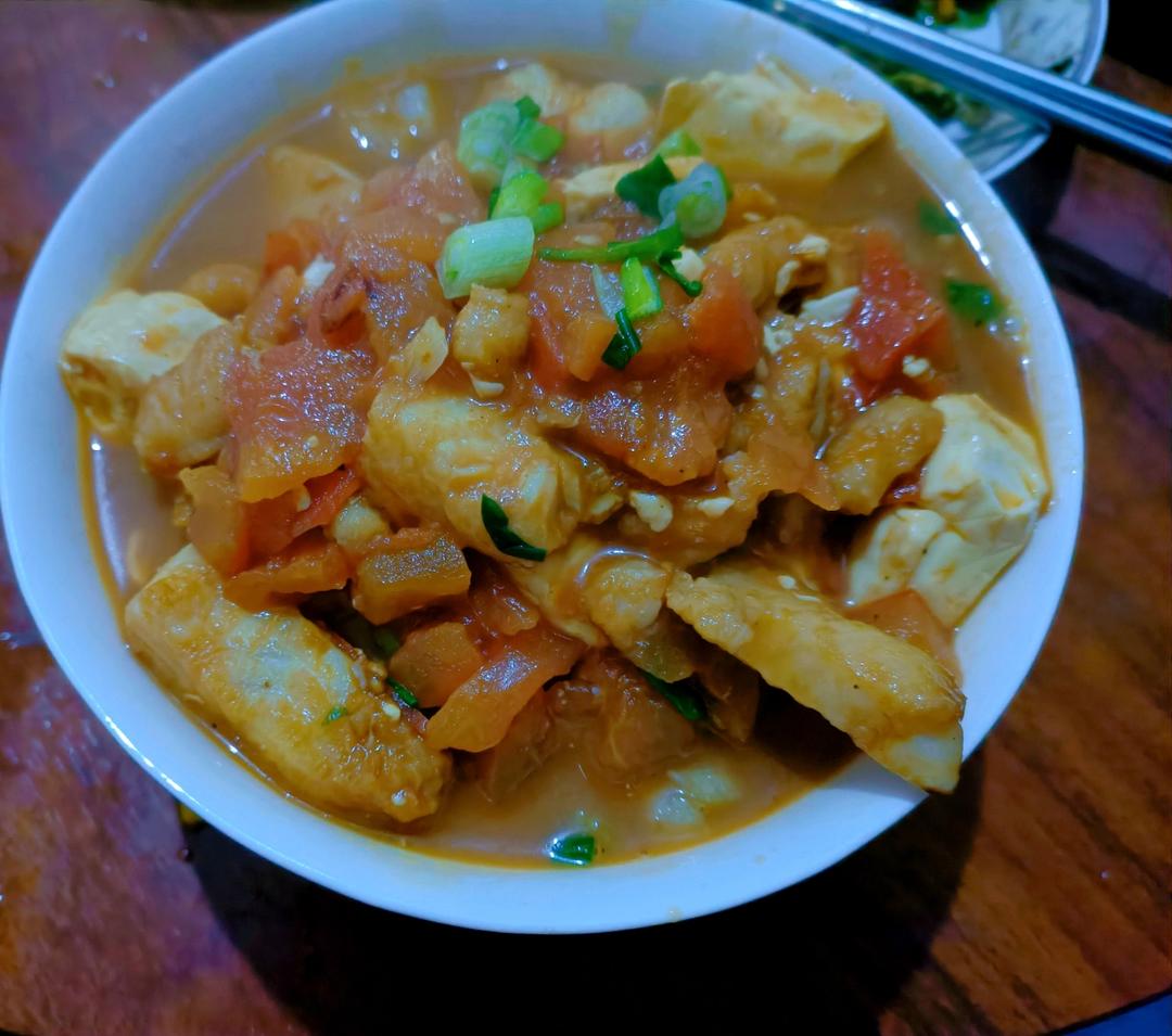 番茄豆腐巴沙鱼，这哪里是减脂食谱简直是下饭神器