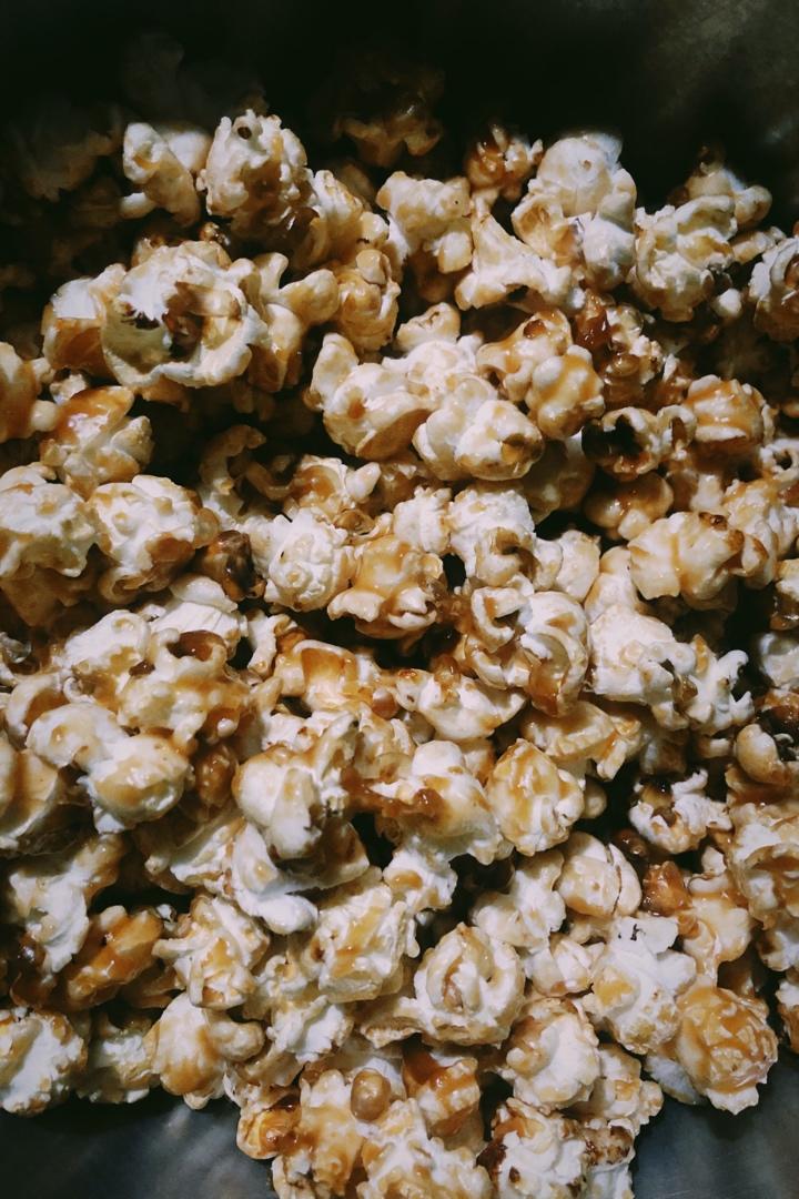 一招搞定小朋友的黄油焦糖爆米花，简单又好吃