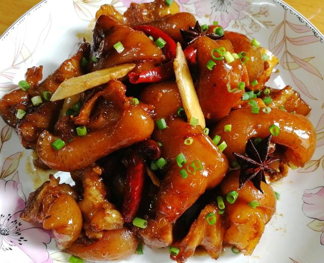 香糯不腻的红烧大猪蹄子(家常简单版)的做法