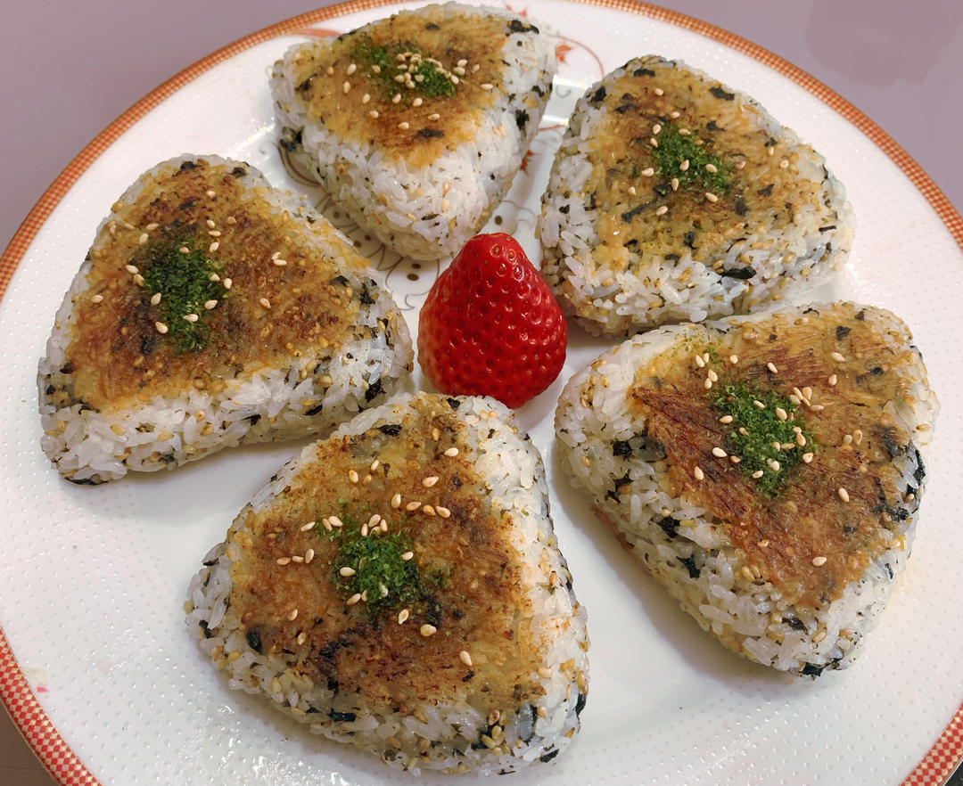 36.酱油煎饭团