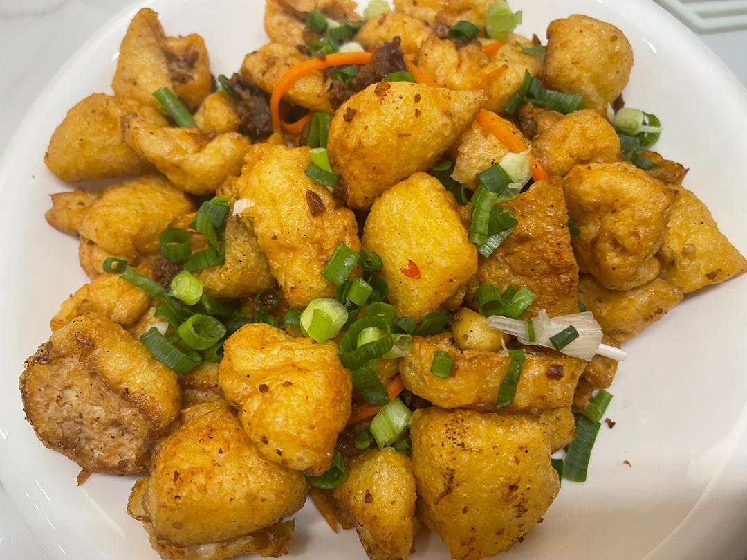 肉末炒豆腐泡