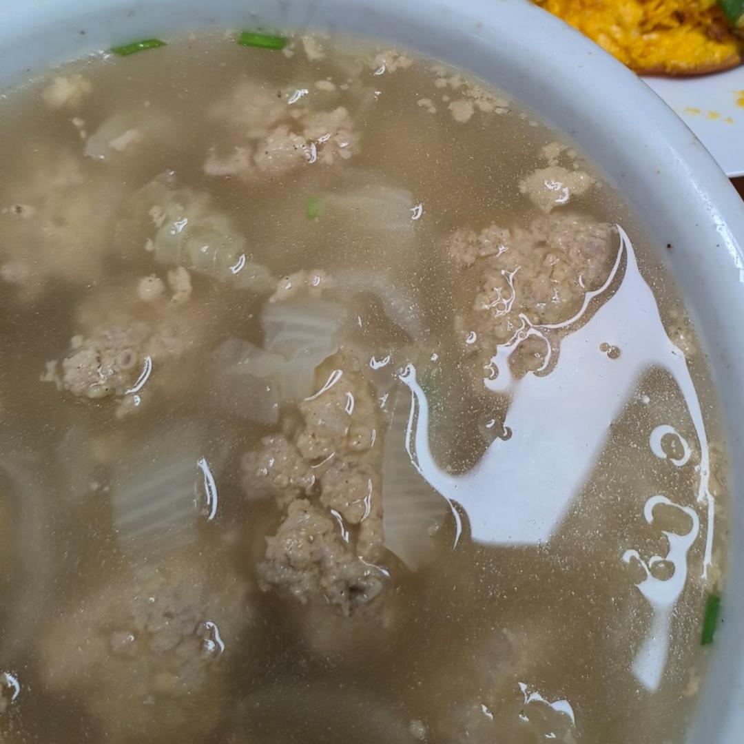 白菜肉丸汤