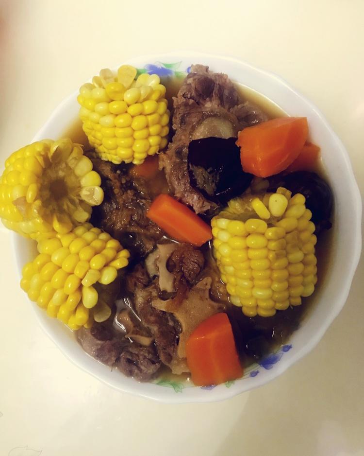 美味牛骨养生汤