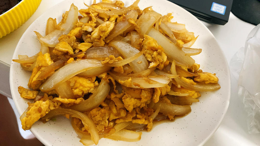 洋葱炒鸡蛋