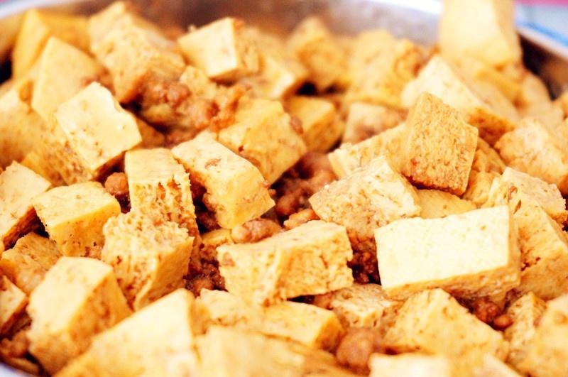 肉酱豆腐的做法