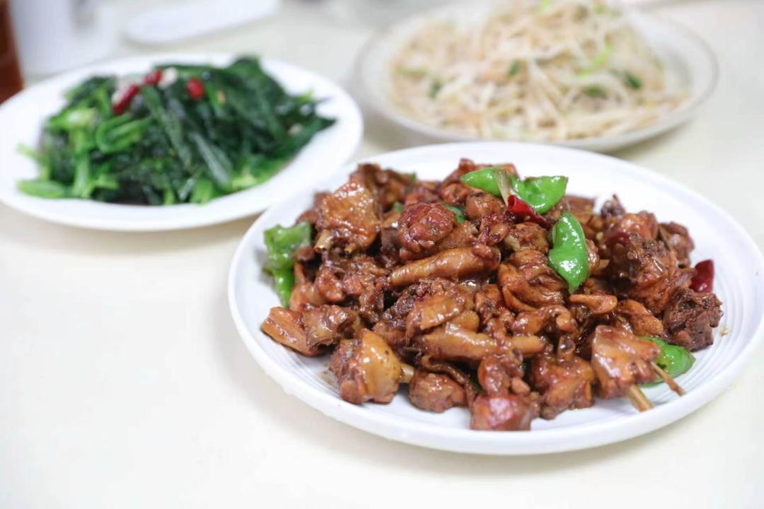 辣椒炒鸡（临沂家常）