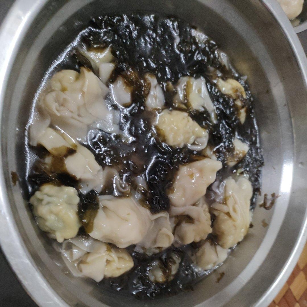 调汤底煮饺子/馄饨