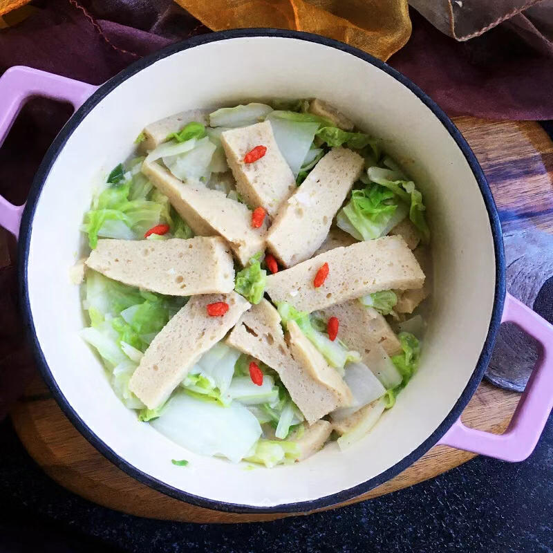 白菜炖面筋的做法