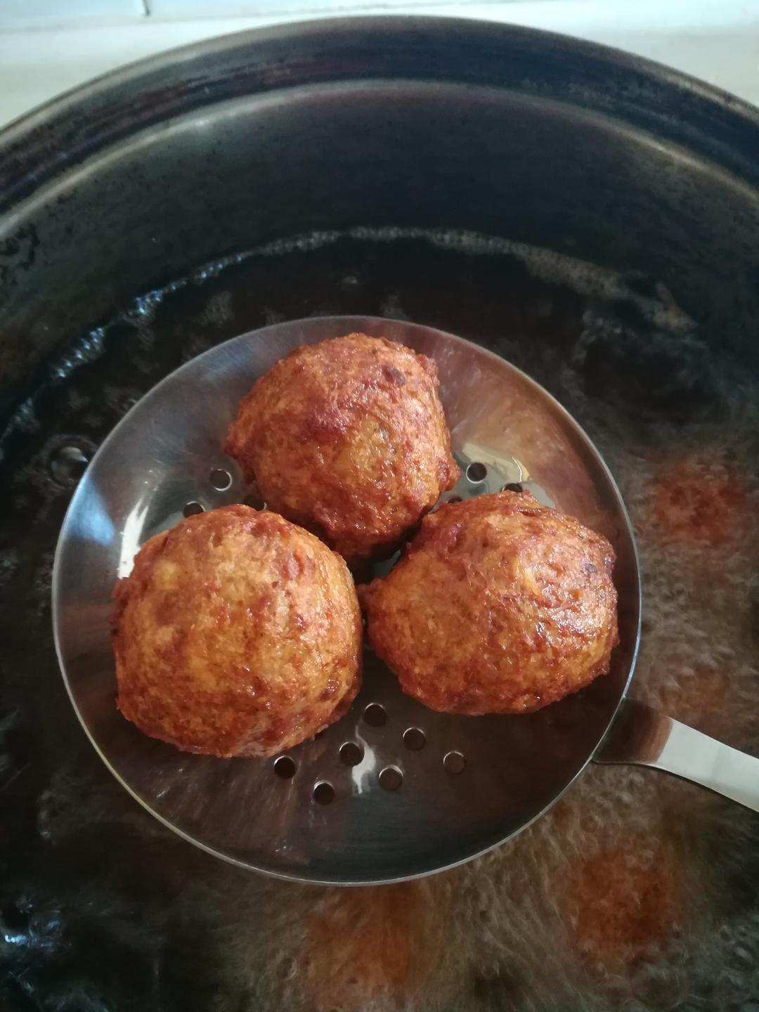 炸马蹄猪肉丸子