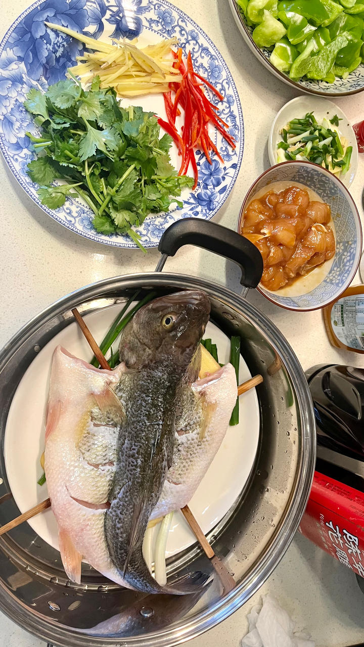 10分钟做 清蒸鲈鱼 （附切鱼图解）