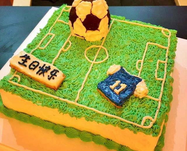 足球场蛋糕的做法