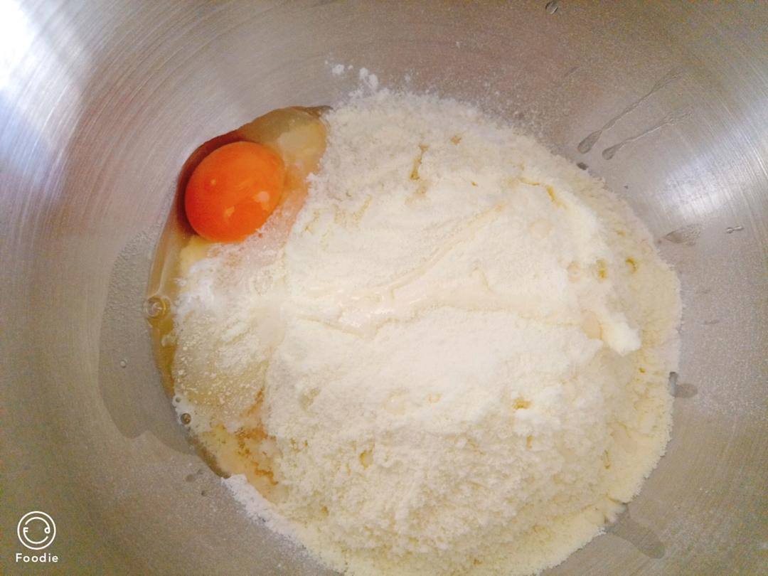 超级拉丝的牛奶面包