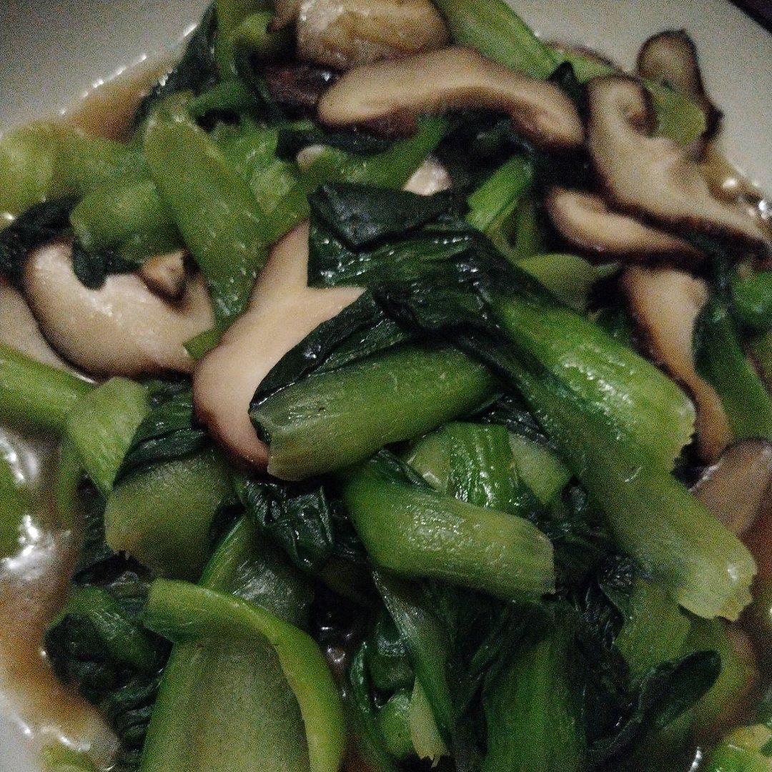 上海青炒香菇