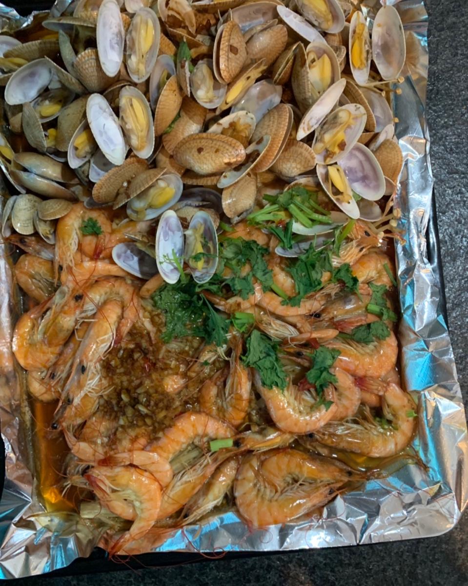 蒜蓉粉丝烤花蛤虾（烤箱版）