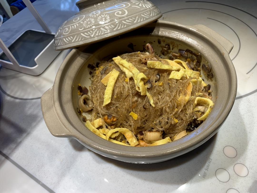 去餐厅必点的粤式虾皇粉丝煲