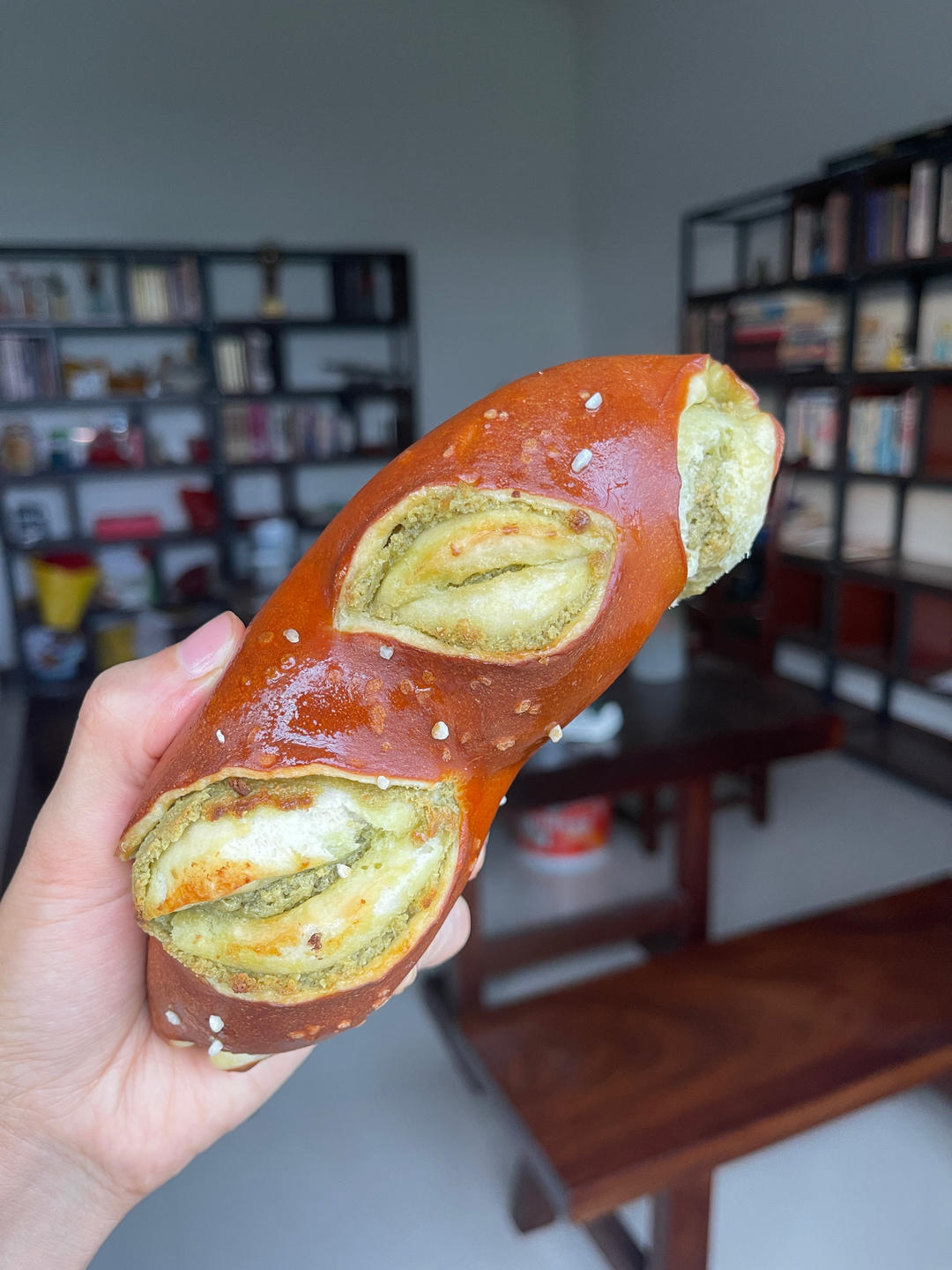 原味（抹茶）2款奶酥馅德式碱水面包｜一次搞定两种口味｜高颜值｜快手｜免手套膜｜免发酵