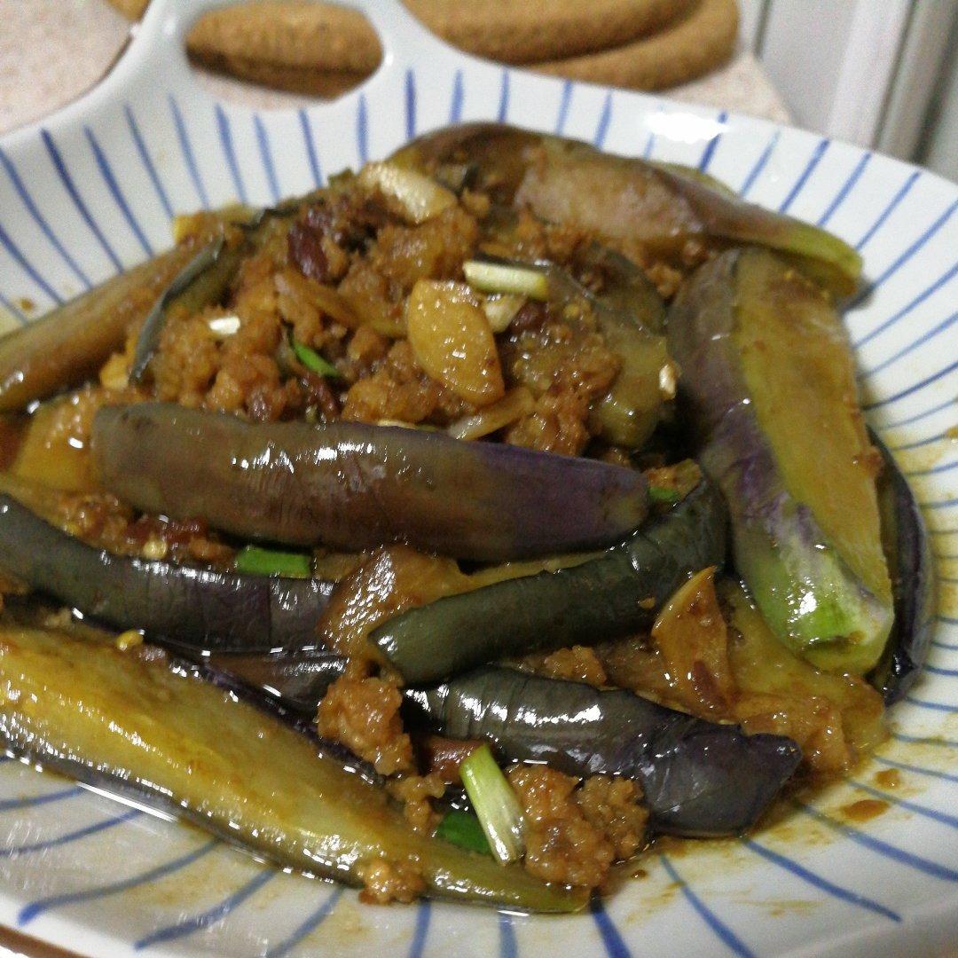 酱香肉末烧茄子