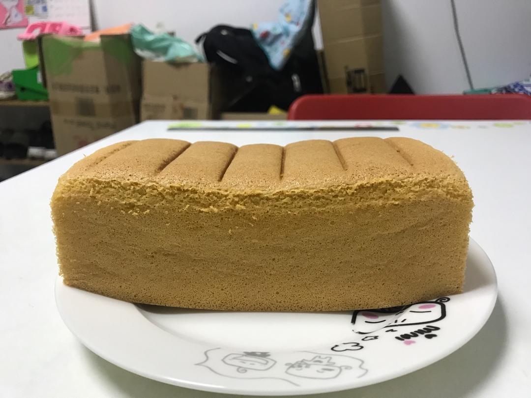 比戚风还要柔软Q弹的海绵蛋糕