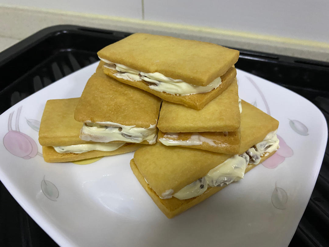 六花亭同款-朗姆酒提子白巧饼干