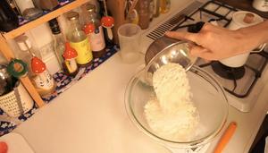 可以感动自己的汤种奶盐面包「塩パン」(●’◡’●)的做法 步骤2