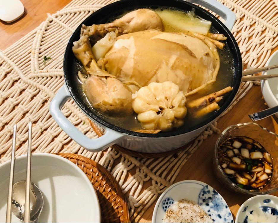 正宗韩式参鸡汤