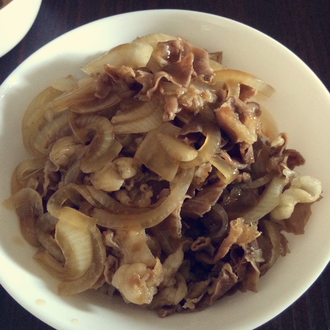洋葱肥牛饭