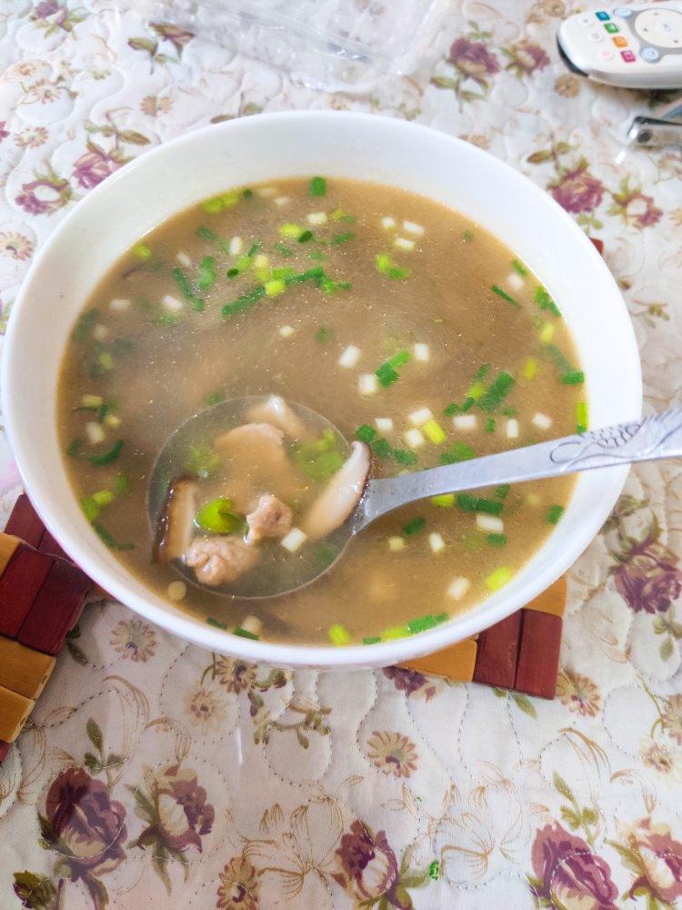 香菇肉片汤
