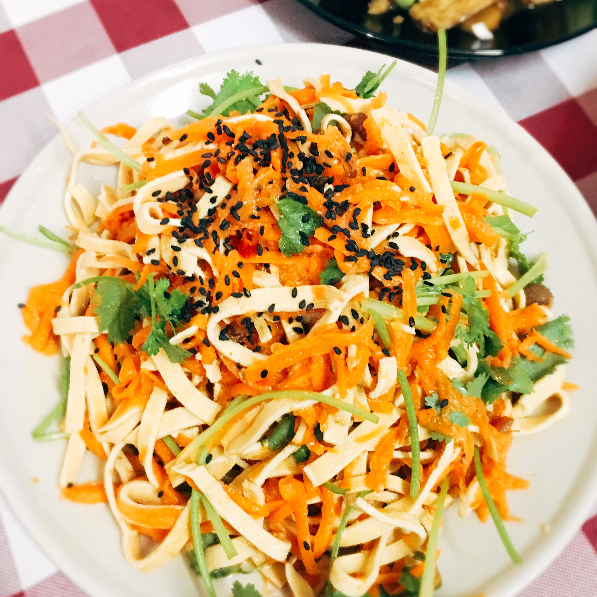 减脂健身｜凉拌手撕鸡丝（香辣&麻油版）