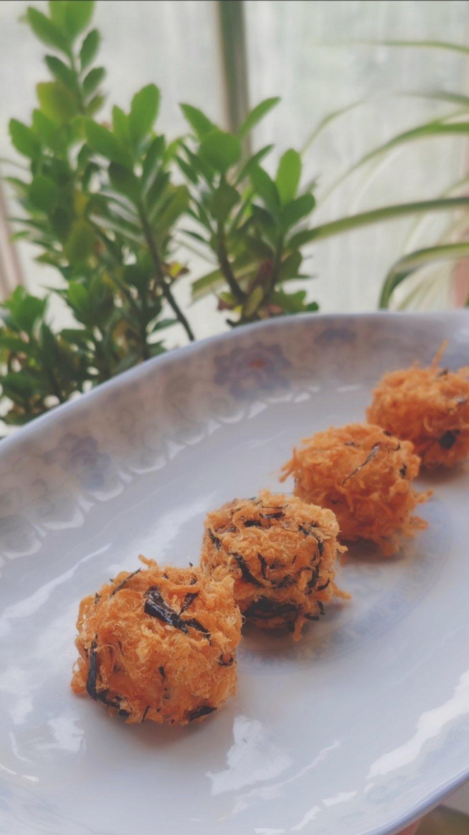 美味海苔肉松小贝
