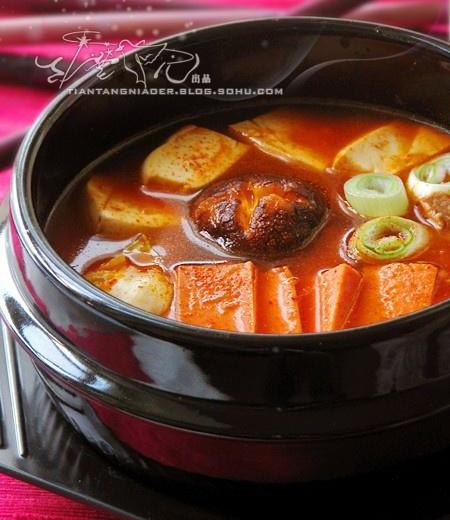 韩式泡菜什锦汤的做法