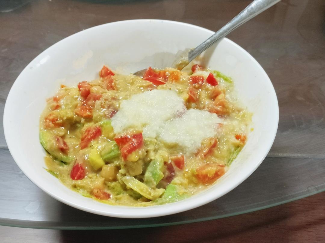 春日牛油果鹰嘴豆沙拉