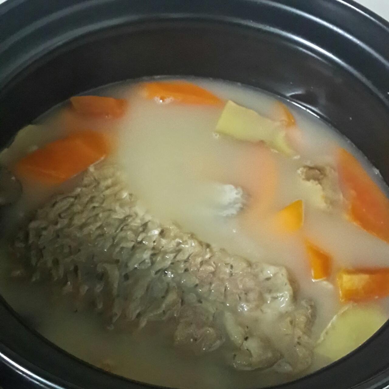 番木瓜眉豆煲鲩鱼尾汤的做法