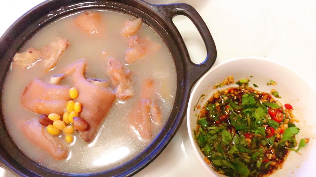 川味蹄花汤