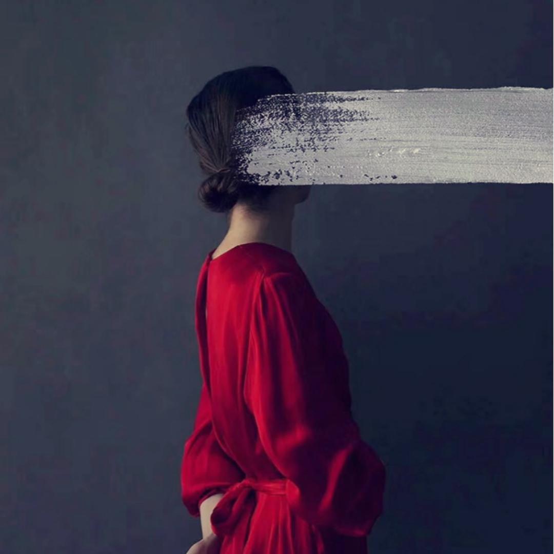 鸥鸣不已云漂移